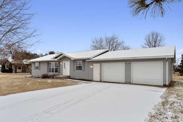 $324,900 | N1655 830th Street | Trenton