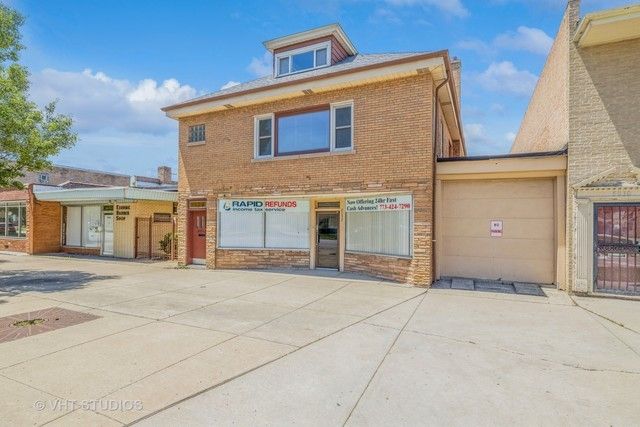 $329,000 | 8032 South Kedzie Avenue | Ashburn