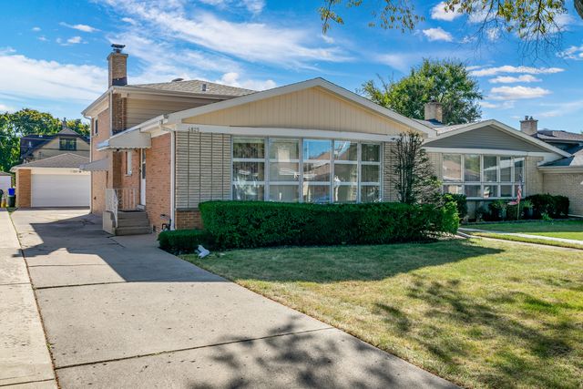 $529,900 | 4825 Sherwin Avenue | Lincolnwood