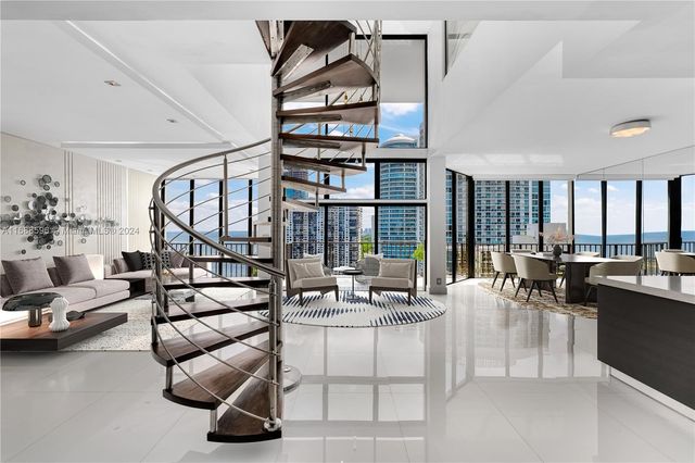 $9,000 | 1925 Brickell Avenue, Unit DPH7 | Brickell Place