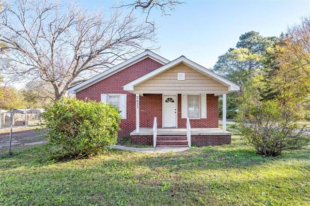 $199,500 | 2435 South McDuffie Street | Homeland Park