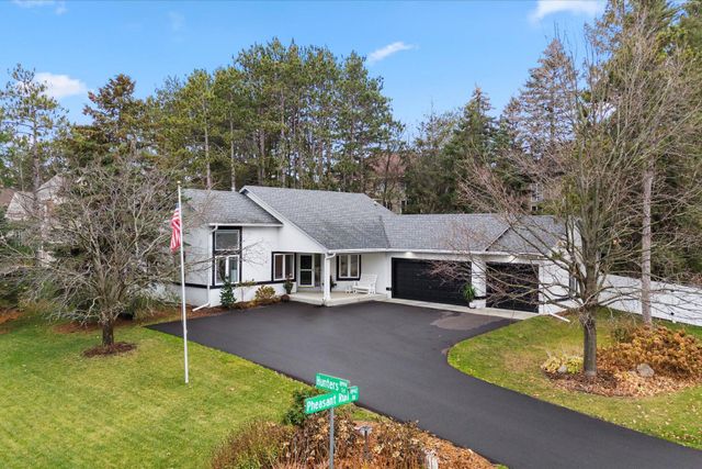 $650,000 | 8994 Hunters Trail | Woodbury