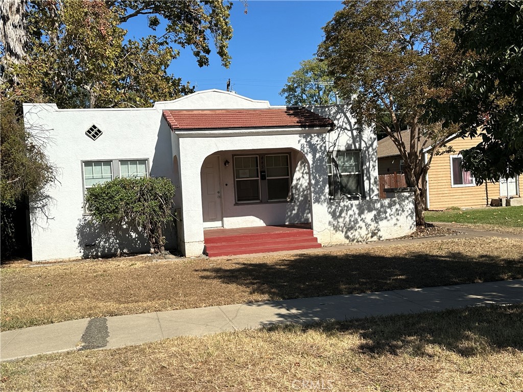 445 W. 26 th street- fixer upper.