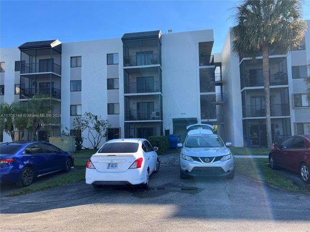 $1,850 | 3720 North Pine Island Road, Unit 434 | Spring Tree