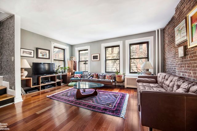 $9,500 | 120 West 69th Street, Unit 3/4 | Upper West Side