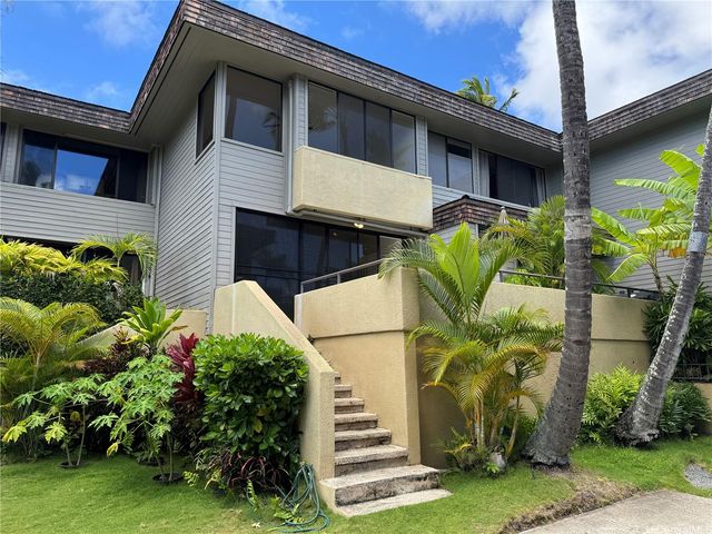 $990,000 | 125 D Maunalua Avenue, Unit 12 | Hawaii Kai