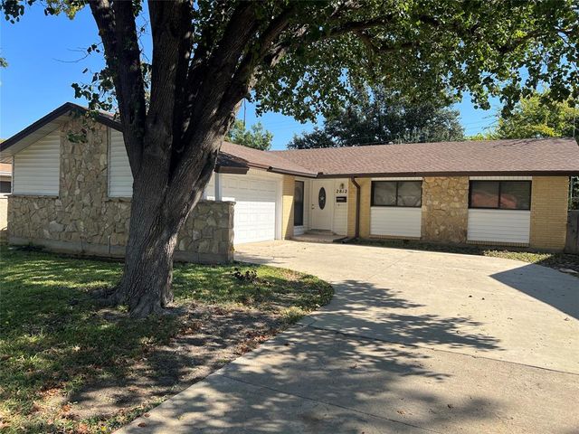 $332,000 | 2812 Ridgeview Lane | Irving