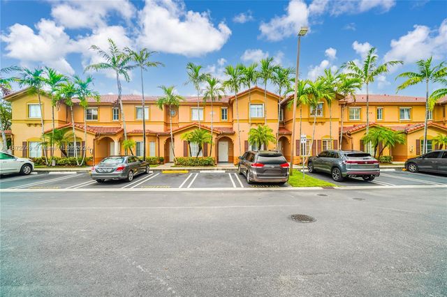 $3,100 | 8526 Northwest 107th Passage, Unit 440 | Islands of Doral