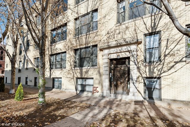 $325,000 | 1216 West Thorndale Avenue, Unit 2 | Magnolia Glen