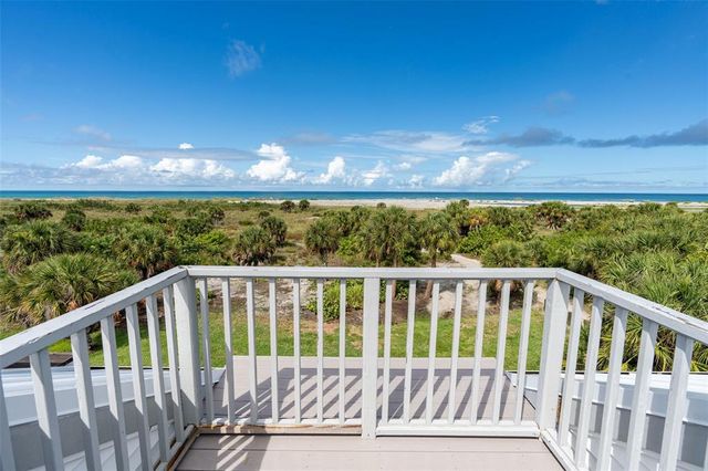 $995,000 | 7104 Palm Island Drive, Unit LE38 | Don Pedro Island