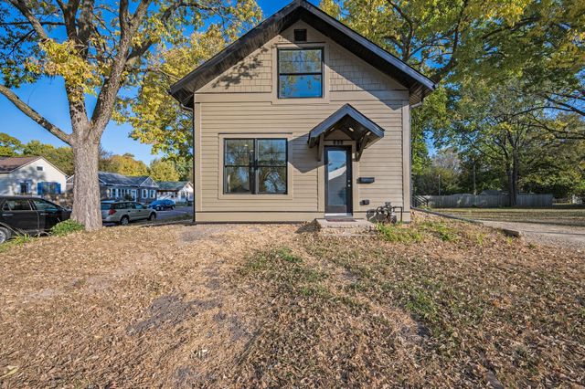 $229,900 | 628 West 2nd Street | Sibley Park