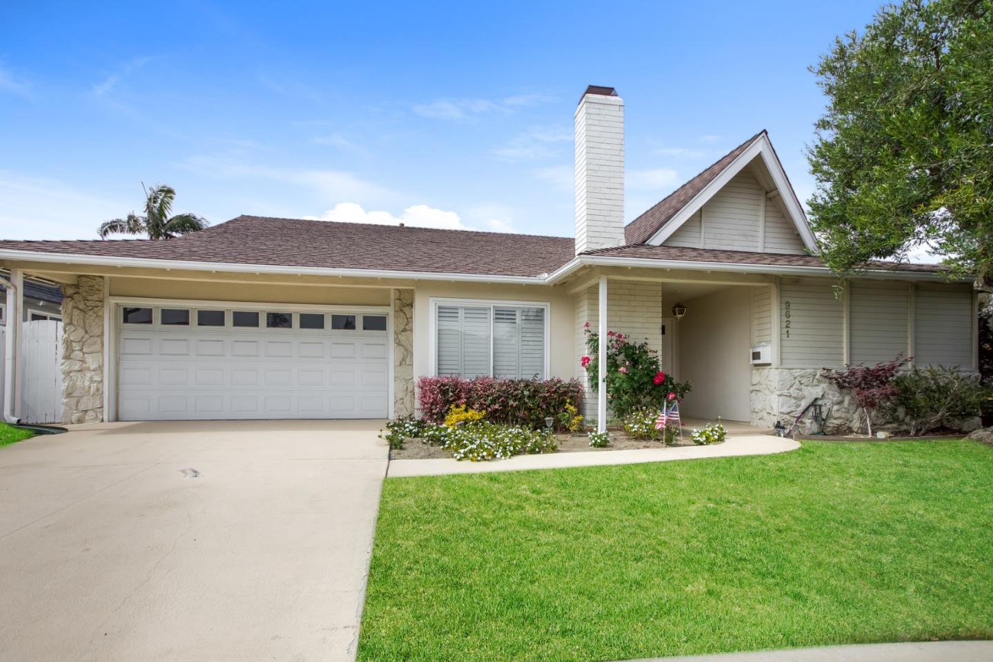 front view of house with a yard