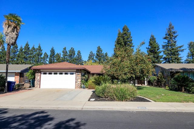 $489,000 | 1445 Warfield Avenue | Northwest Modesto