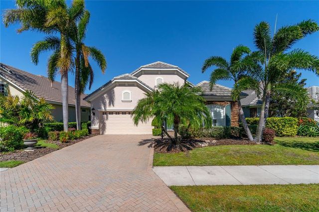 $774,900 | 7223 Orchid Island Place | Lakewood Ranch Country Club