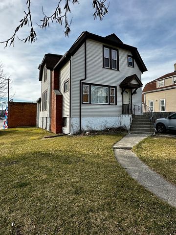 $169,900 | 216 North 3rd Avenue | Maywood