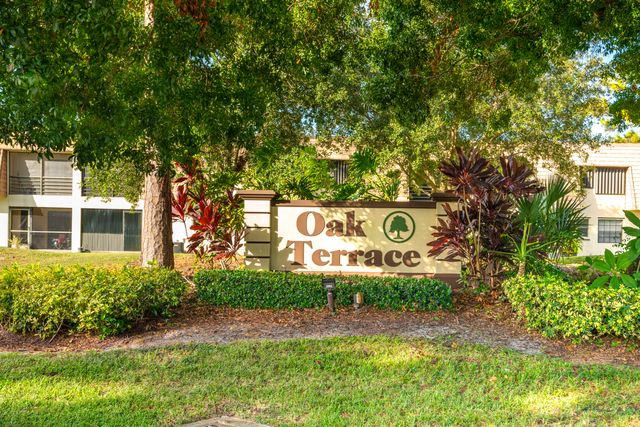 $219,000 | 4478 Oak Terrace Drive | Greenacres