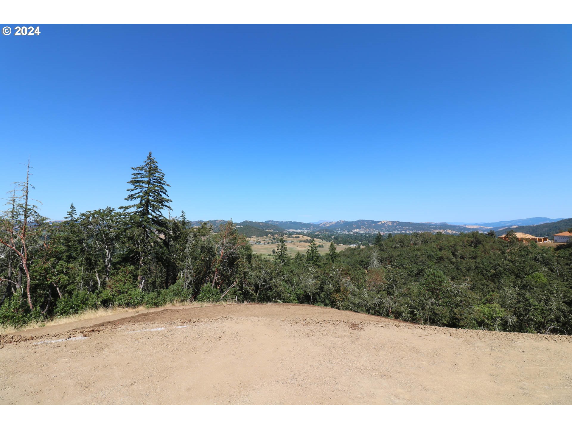 a view of a mountain view