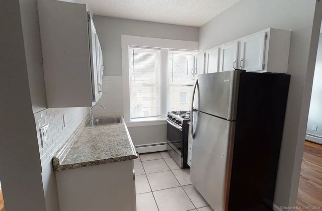 $1,700 | 335 Wells Street, Unit 18 | Brooklawn-St. Vincent