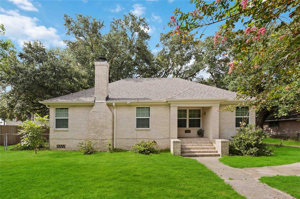 Charming Curb Appeal