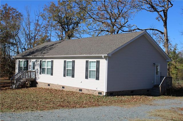 $285,000 | 3831 Upper Lake Road | Thomasville Township - Davidson County