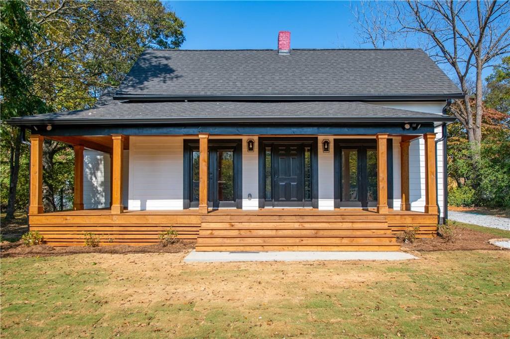 a view of a house with a outdoor space