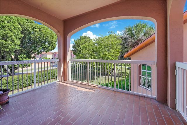 $345,000 | 2390 West 74th Street, Unit 201 | Hialeah