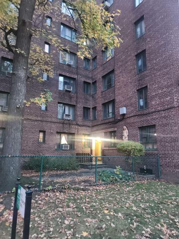 $229,000 | 1563 Unionport Road, Unit 2E | Parkchester