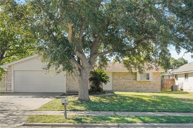 $215,500 | 4121 Woodland Creek Drive | Calallen