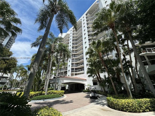 $489,000 | 3610 Yacht Club Drive, Unit 906 | The Waterways