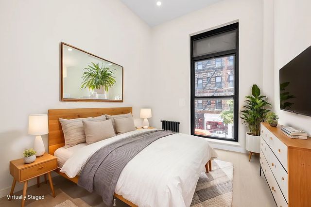 $4,995 | 184 Bleecker Street, Unit B6 | Greenwich Village