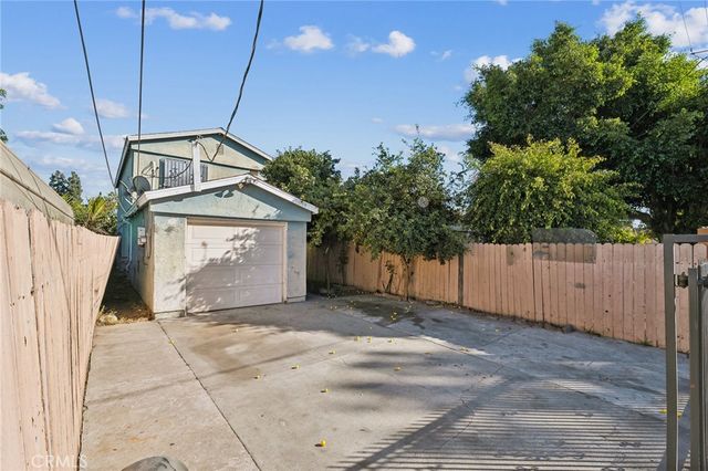 $499,900 | 11114 Evers Avenue | Watts