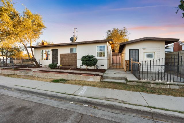 $369,990 | 44917 Redwood Avenue | Yucca