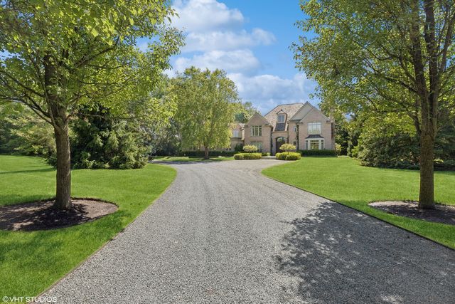 $2,095,000 | 1041 Newcastle Drive | Lake Forest