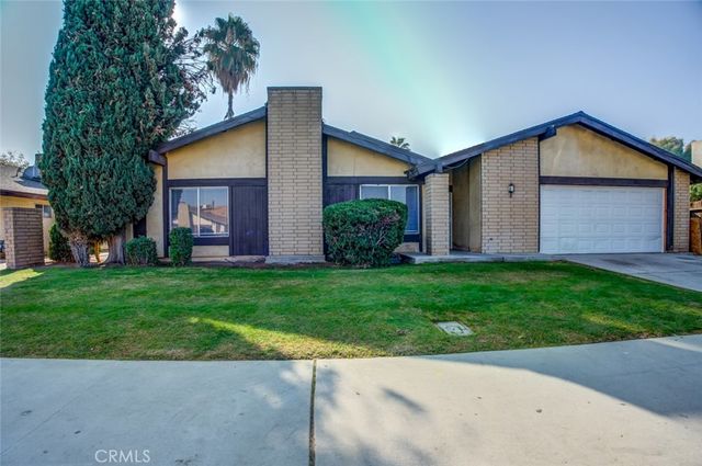 $699,999 | 4317 Parkwood Court | Southwest Bakersfield