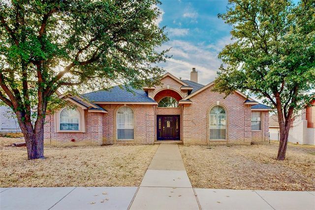 $2,500 | 2006 Wellington Drive | Grand Prairie