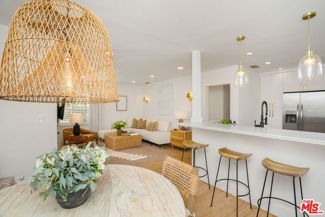 $2,587,000 | 1301 19th Street | Eastside Manhattan Beach