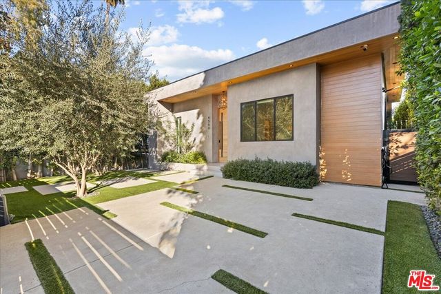 $2,300,000 | 4560 Stansbury Avenue | Sherman Oaks