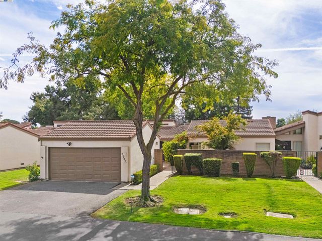 $349,000 | 1922 Venetian Drive | Pacific