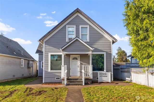 $1,350,000 | 2222 Summit Avenue | Riverside - Everett