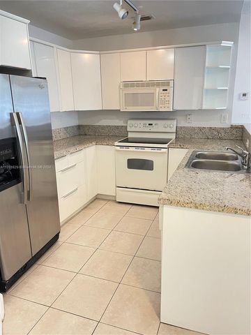 $2,175 | 2445 Southwest 18th Terrace, Unit 502 | Marina Oaks