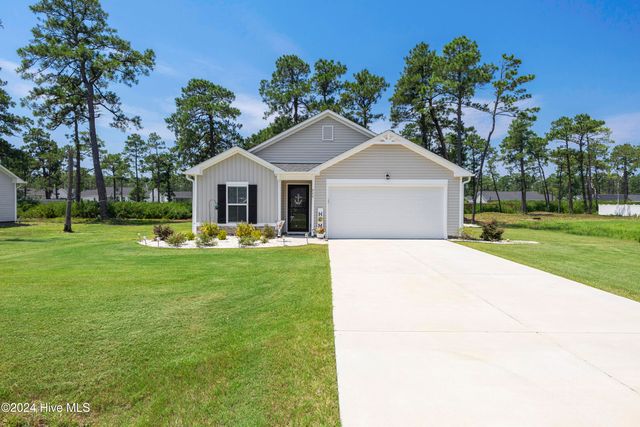 $329,900 | 940 Pine Needles Road | Boiling Spring Lakes