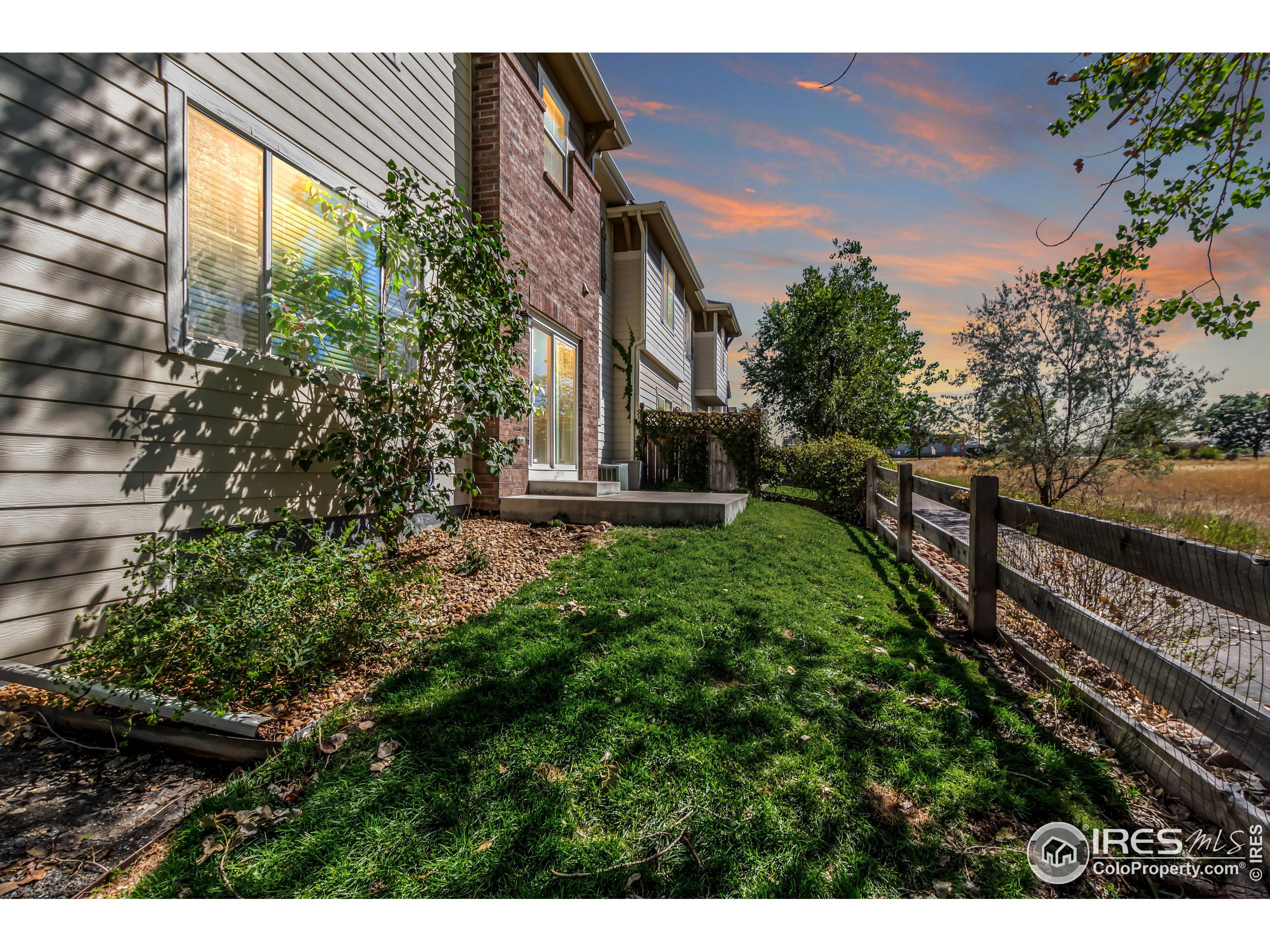 a view of an outdoor space and a yard