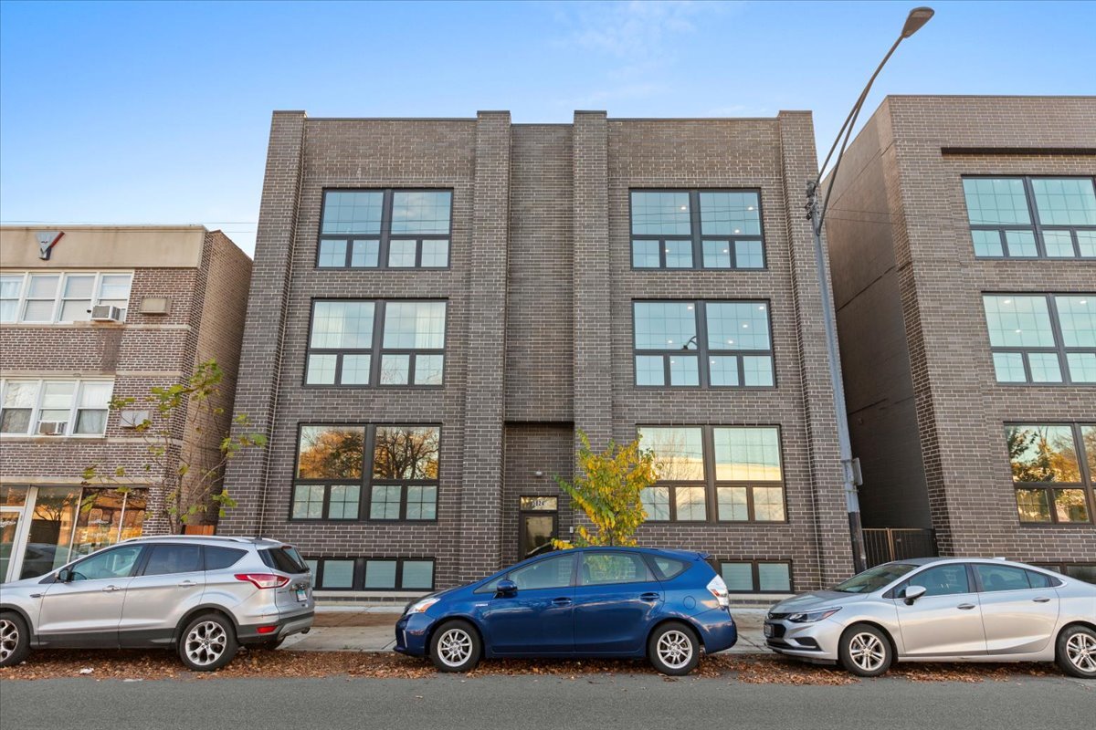 a car parked in front of a building