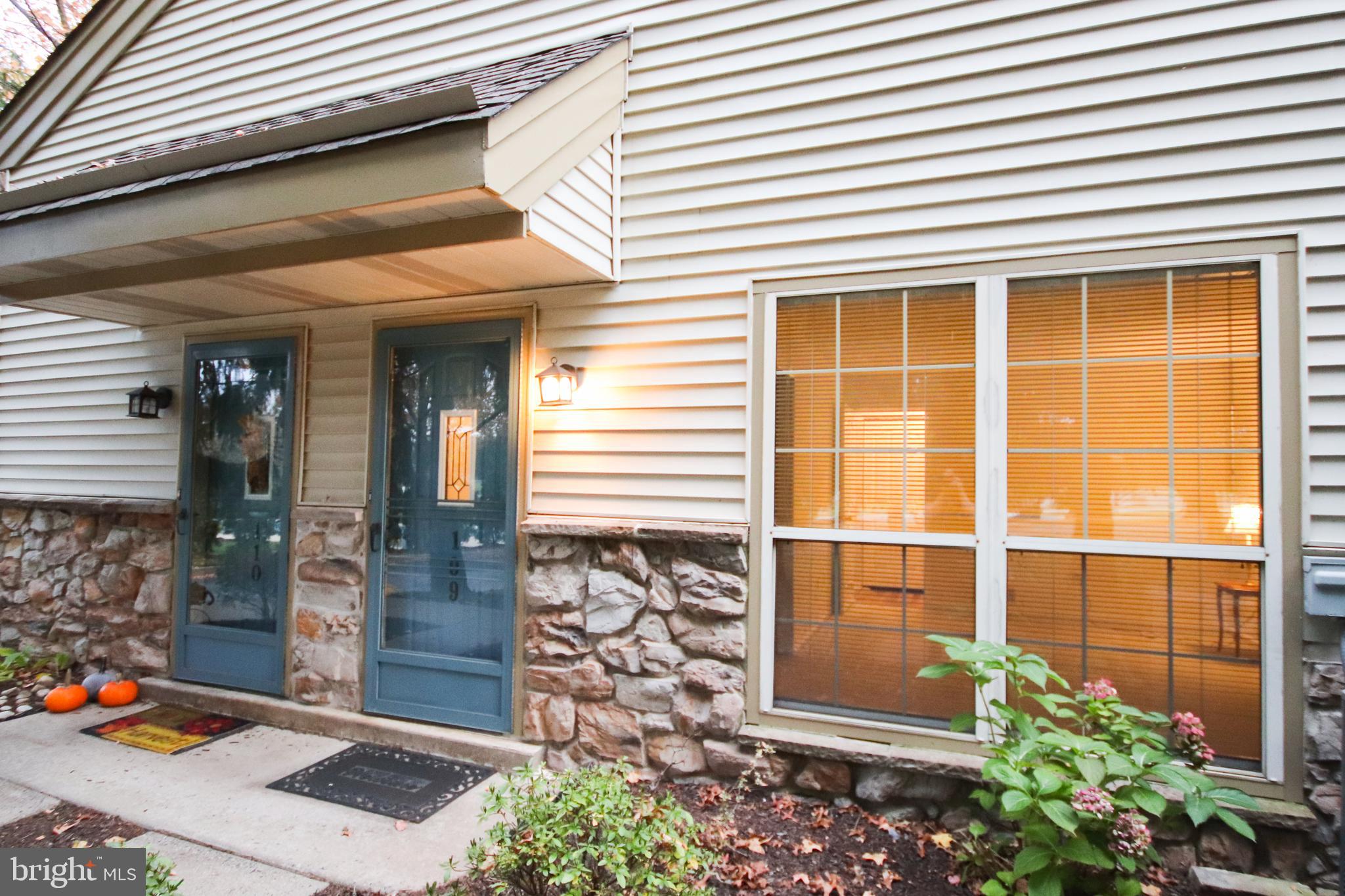 a view of a entryway of the house