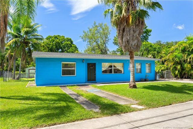 $329,000 | 1096 Southwest All American Boulevard | Old Palm City