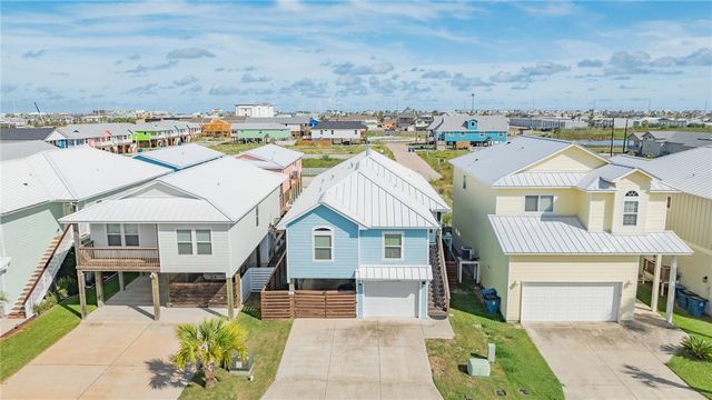 $799,900 | 322 Paradise Pointe Drive | Port Aransas