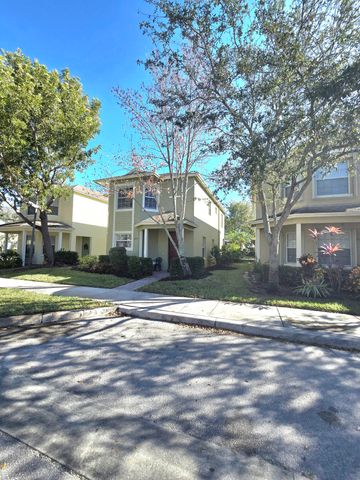 $339,500 | 2017 Southeast Avon Park Drive | East Lake Village