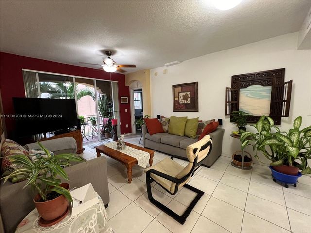 $429,000 | 6520 Northwest 114th Avenue, Unit 1621 | Doral