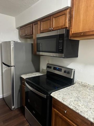 $900 | 6032 Westridge Lane, Unit 202A | Ridglea Hills