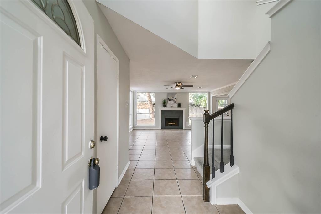 a view of livingroom with hardwood floor